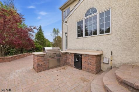 1 Beehive Lane Raritan NJ 08822