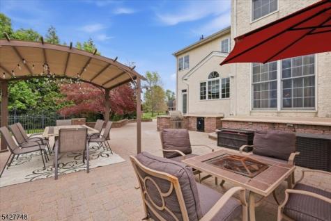 1 Beehive Lane Raritan NJ 08822