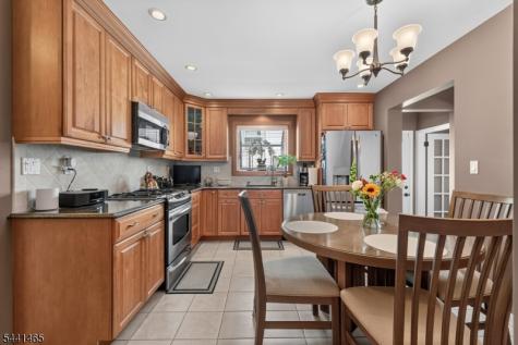 112 Lincoln Avenue North Arlington NJ 07031