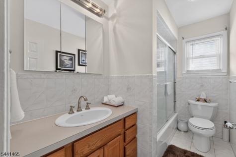 112 Lincoln Avenue North Arlington NJ 07031