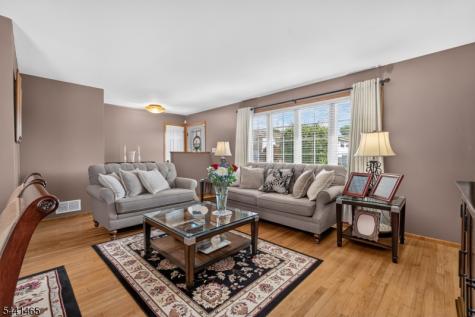 112 Lincoln Avenue North Arlington NJ 07031