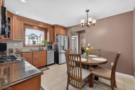 112 Lincoln Avenue North Arlington NJ 07031