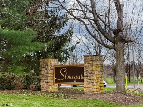 11 Quarry Court East Windsor NJ 08520