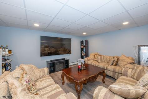 89 Chatham Avenue Paterson NJ 07502