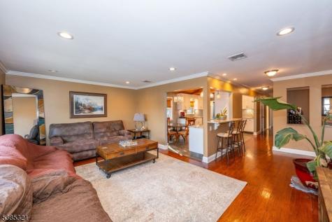 89 Chatham Avenue Paterson NJ 07502