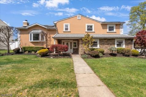 95 Calvert Avenue E Edison NJ 08820
