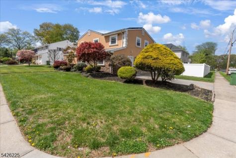 95 Calvert Avenue E Edison NJ 08820