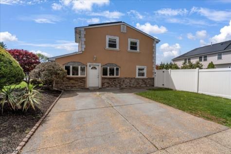 95 Calvert Avenue E Edison NJ 08820