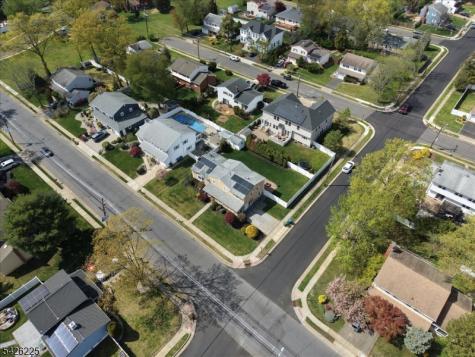 95 Calvert Avenue E Edison NJ 08820