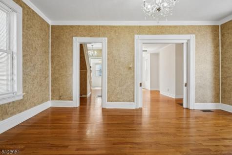 70 9TH Avenue East Orange NJ 07018