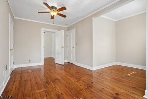 70 9TH Avenue East Orange NJ 07018