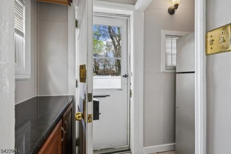 70 9TH Avenue East Orange NJ 07018