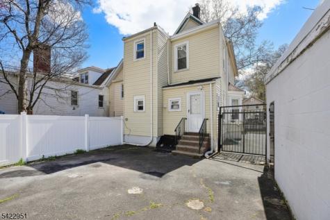 70 9TH Avenue East Orange NJ 07018