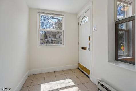70 9TH Avenue East Orange NJ 07018