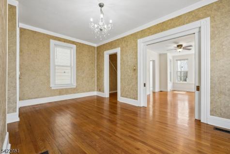 70 9TH Avenue East Orange NJ 07018