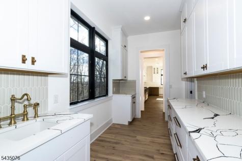 264 Ridge Road Watchung NJ 07069