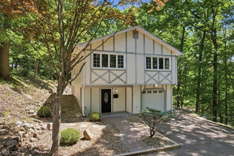 3 Conklin Avenue Hopatcong NJ 07874