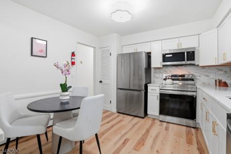 3 Conklin Avenue Hopatcong NJ 07874