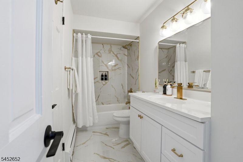 3 Conklin Avenue Hopatcong NJ 07874