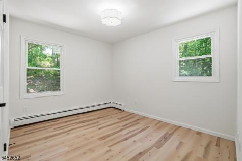 3 Conklin Avenue Hopatcong NJ 07874