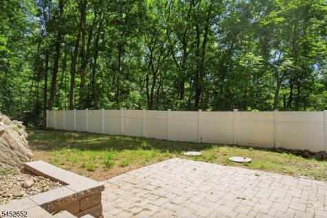 3 Conklin Avenue Hopatcong NJ 07874