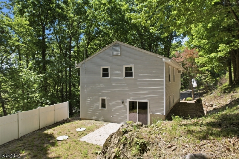 3 Conklin Avenue Hopatcong NJ 07874