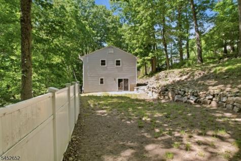 3 Conklin Avenue Hopatcong NJ 07874