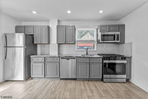 17 Chauncey Avenue East Orange NJ 07017