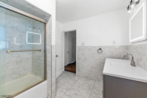 17 Chauncey Avenue East Orange NJ 07017