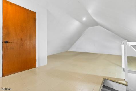 17 Chauncey Avenue East Orange NJ 07017