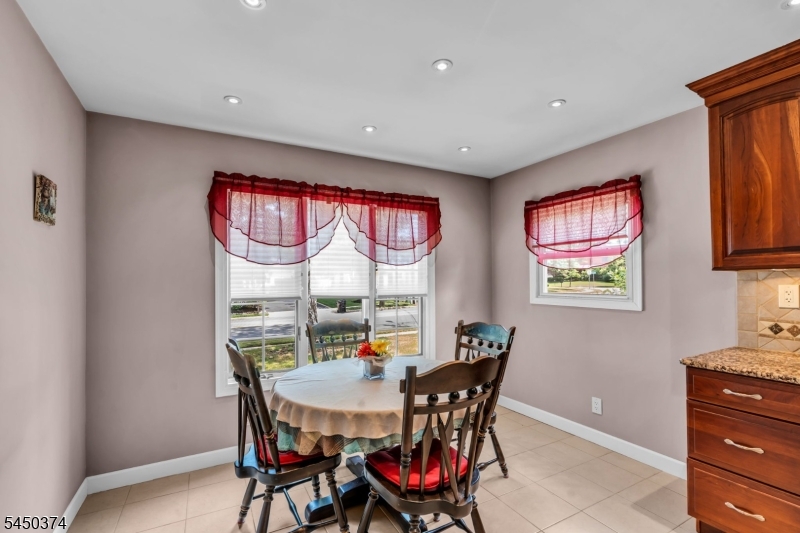499 Old Stage Road Spotswood NJ 08884