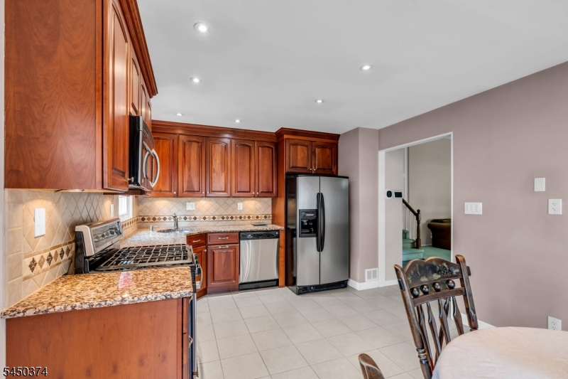 499 Old Stage Road Spotswood NJ 08884
