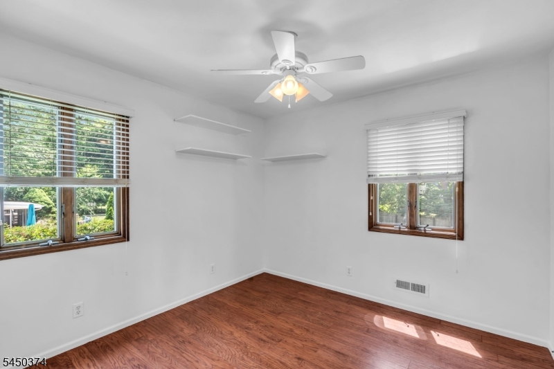 499 Old Stage Road Spotswood NJ 08884