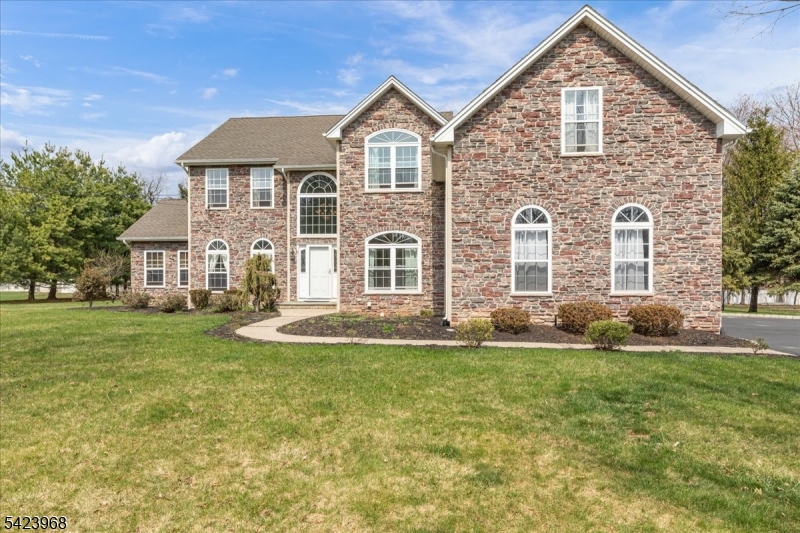 2 Nicole Drive Franklin NJ 08873