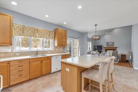 2 Nicole Drive Franklin NJ 08873