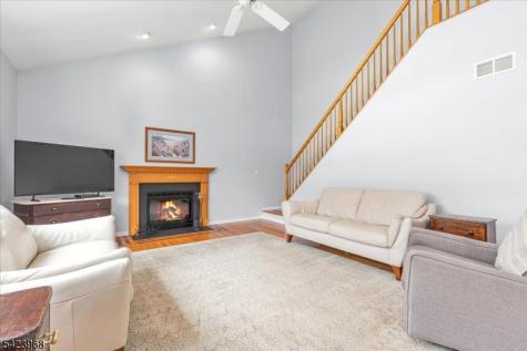 2 Nicole Drive Franklin NJ 08873