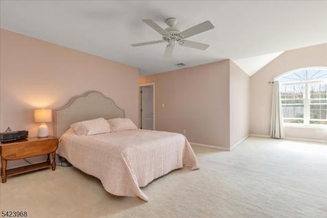 2 Nicole Drive Franklin NJ 08873
