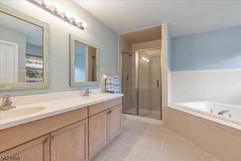 2 Nicole Drive Franklin NJ 08873