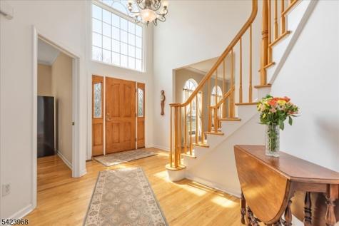 2 Nicole Drive Franklin NJ 08873