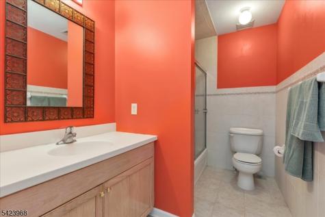 2 Nicole Drive Franklin NJ 08873