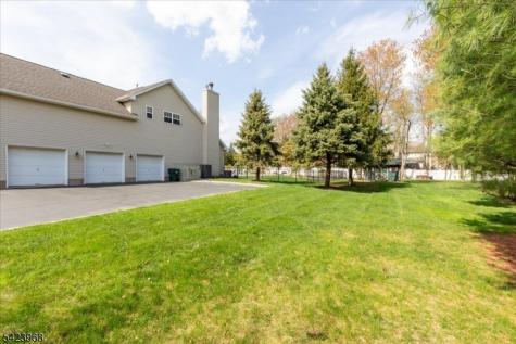 2 Nicole Drive Franklin NJ 08873