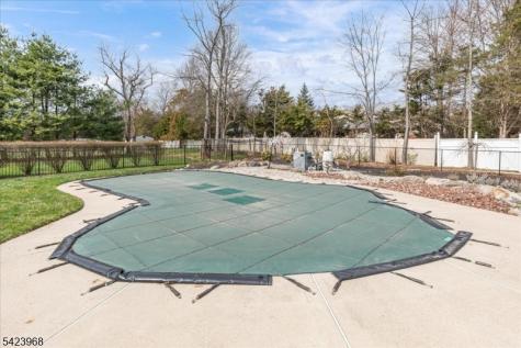 2 Nicole Drive Franklin NJ 08873