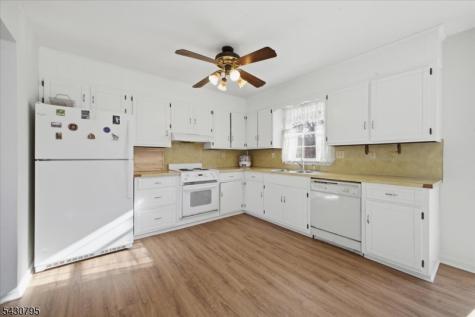 192 Bryans Road Washington NJ 08827