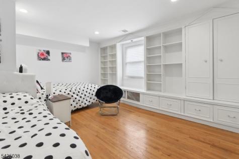86 Crescent Avenue Passaic NJ 07055