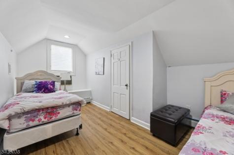 86 Crescent Avenue Passaic NJ 07055