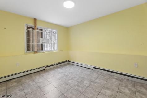86 Crescent Avenue Passaic NJ 07055