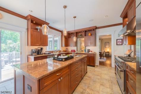 15 Brunswick Road Montclair NJ 07042