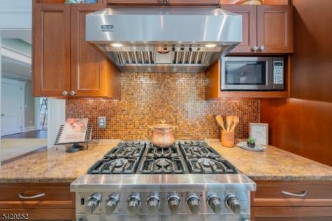 15 Brunswick Road Montclair NJ 07042