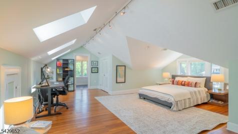 15 Brunswick Road Montclair NJ 07042