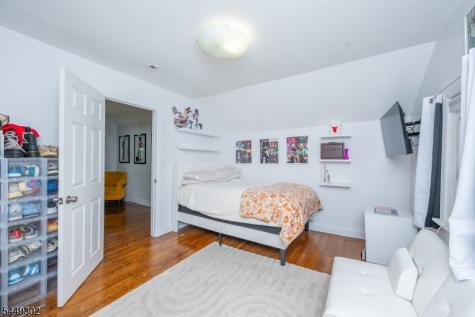 160 Mt Vernon Street Ridgefield Park Village NJ 07660